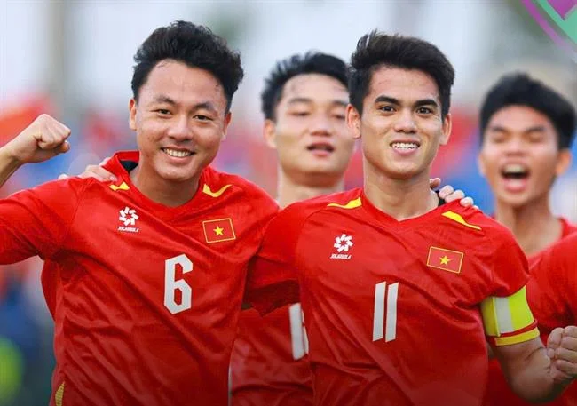 Hình ảnh minh họa các biện pháp an ninh mạng mạnh mẽ của ga65, với các lớp mã hóa và bảo vệ dữ liệu.